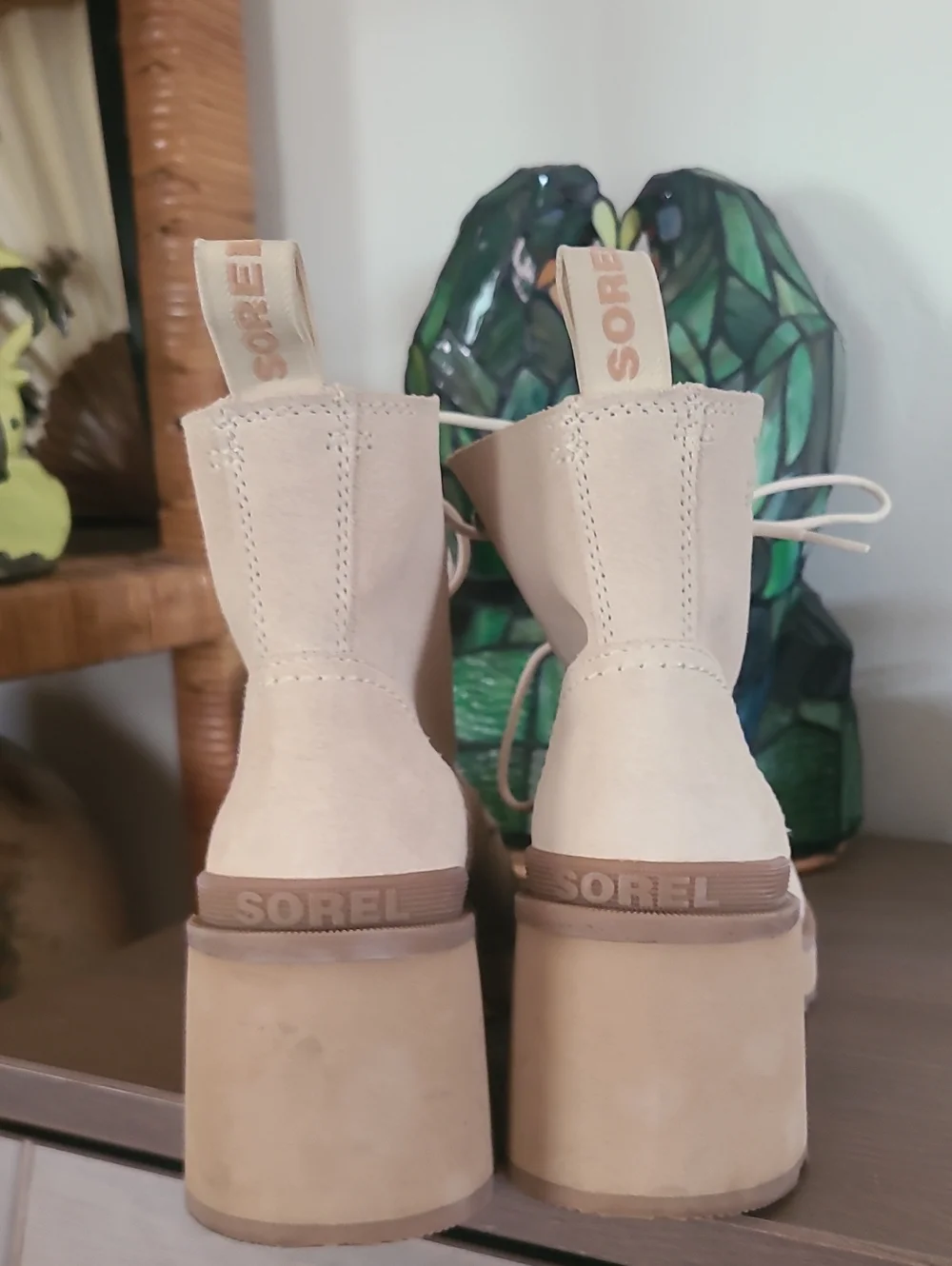 Sorel Hi-Line Heel Lace Up Boots Size 8